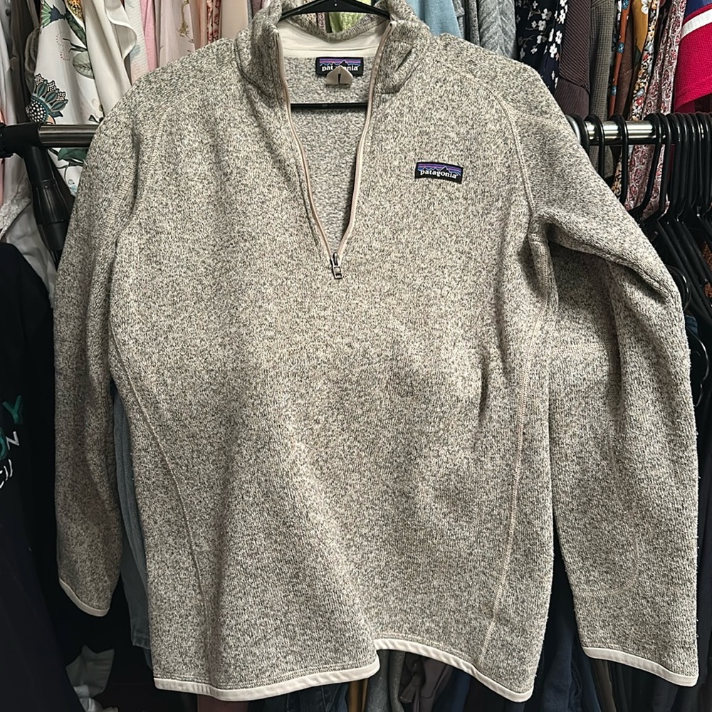 Patagonia women’s L- women’s 1/2 zip - super warm! Super thick!!!